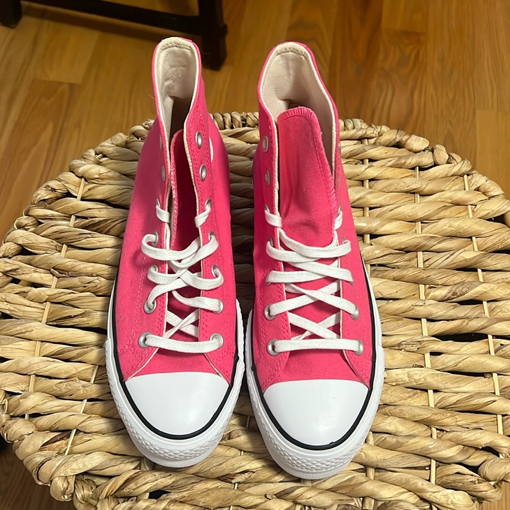 Women’s Platform Converse